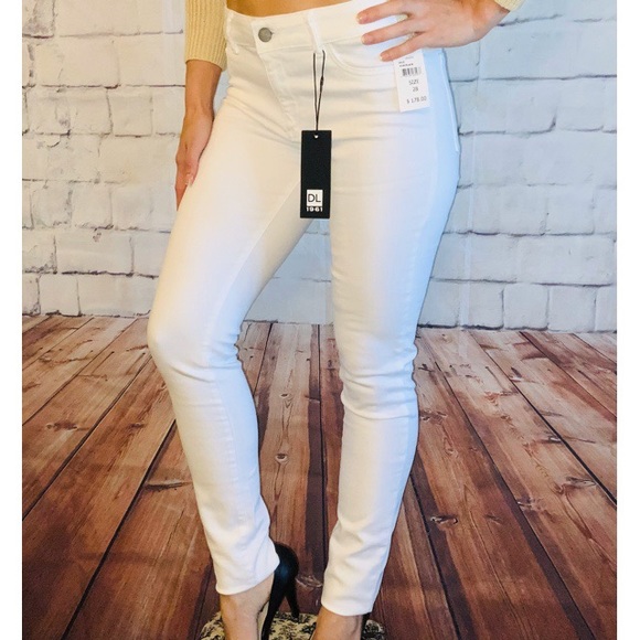 Danny Denim - 🎁 👖 SOLD NWT Danny Smart Denim skinny jeans!